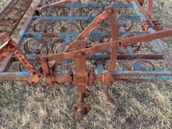 John Berends cultivator with crumble roller