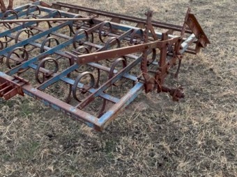 John Berends cultivator with crumble roller