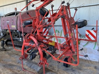 Kuhn GF7802 Tedder 