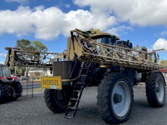 2014 RoGator 1300B Self Propelled Sprayer