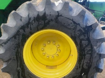 John Deere CTS Header with 930F front and trailer.