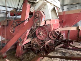 International 726 PTO Header / Harvester For Sale
