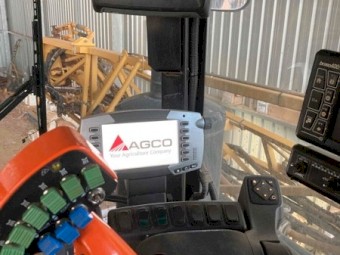 2013 Rogator 1300B Self Propelled Boom Spray