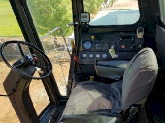 John deere hydrostatic 8820 2wd