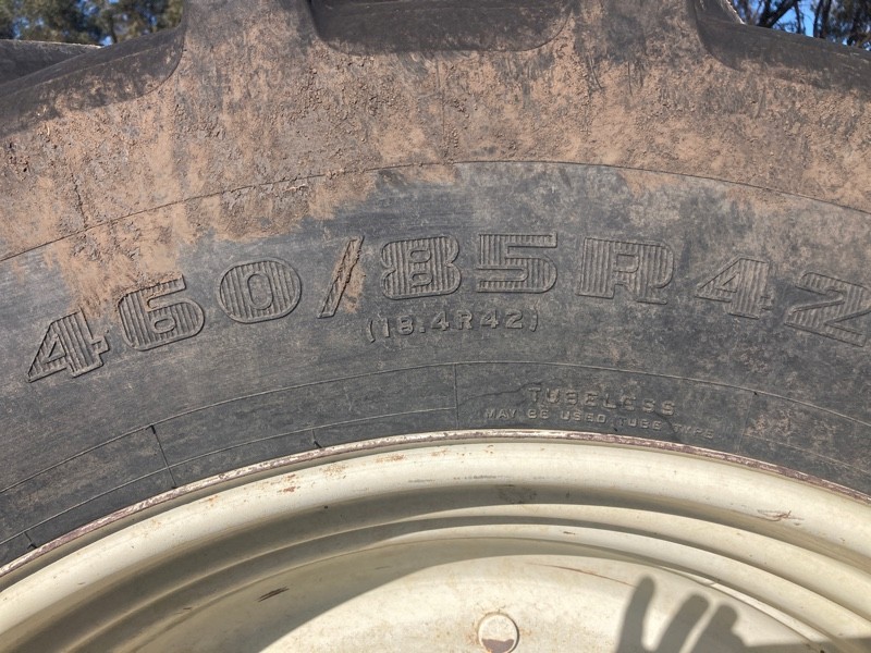 460/85R42 x 2