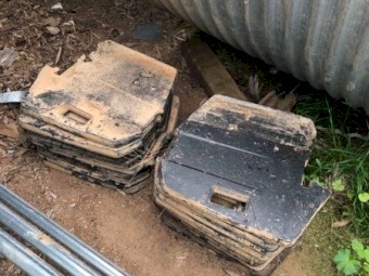 17 x Case Tractor Suitcase Weights