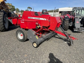 Massey Ferguson 1840 Baler