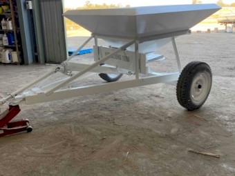 1 ton crump fertilizer spreader