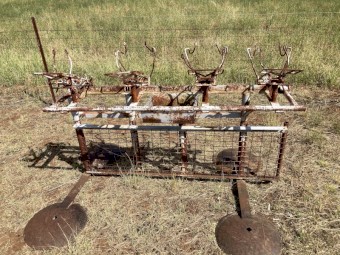 4 bay Lyco Lamb cradles