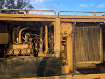 Caterpillar 225LC  25 ton excavator 