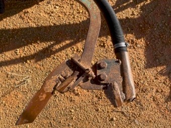 36ft John Shearer Air Seeder Bar & Chamberlain 667 Air Cart