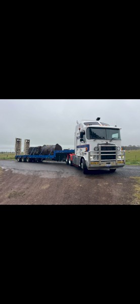 Kenworth K104 Prime Mover