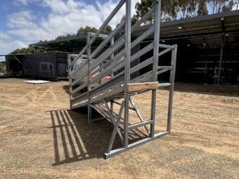 leeding steel cattle loading ramp 